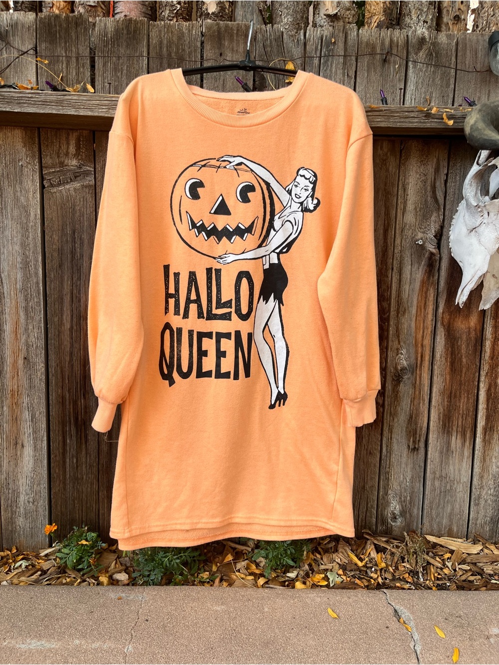 Hallo Queen Orange Halloween Nightgown